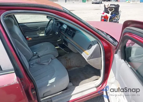 1995 Ford Crown Victoria from USA, damaged, VIN 2FALP73W7SX173882